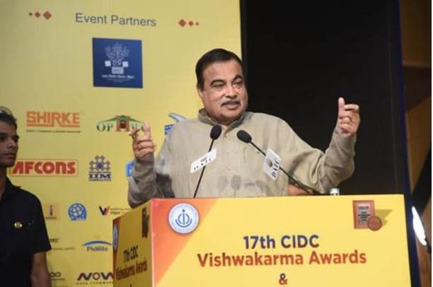 Nitin Gadkari Calls for 100% Land Acquisition Before Highway Construction Begins